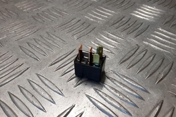 RELÉ MITSUBISHI OUTLANDER III (GG_W GF_W ZJ) 8627A030 2.0L 2019