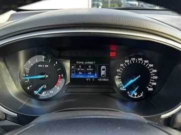Ford Mondeo V Kombi 2.0 TDCi 150KM 2017 Ford Mondeo 8xAlu! Czujniki+Asystent Grzane fotele, zdjęcie 18
