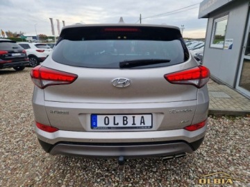 Hyundai Tucson III SUV 1.6 T-GDI 177KM 2015 Hyundai Tucson Led 4x4 Automat Hak Kamera Cofania 1.6 Benzyna 177KM, zdjęcie 2