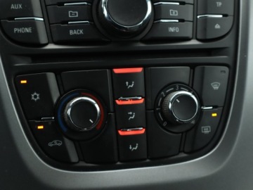 Opel Astra J Sedan 1.6 Twinport ECOTEC 115KM 2016 Opel Astra 1.6 16V, Salon Polska, Serwis ASO, zdjęcie 16