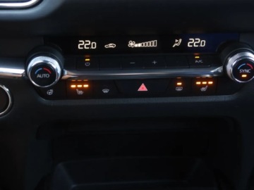 Mazda CX-30 2.0 Skyactiv-X 186KM 2021 Mazda CX-30 Skyactiv-X 2.0, Salon Polska, zdjęcie 15
