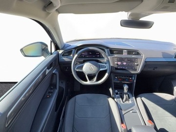 Volkswagen Tiguan II SUV Facelifting 1.5 TSI 150KM 2022 Volkswagen Tiguan Kamery 360, martwe pole, tempomat aktywny, 1.5 Benzyna, zdjęcie 7