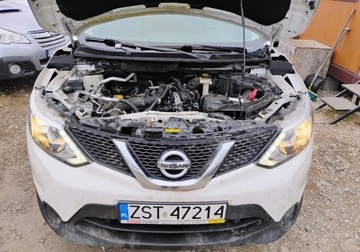 Nissan Qashqai II Crossover 1.2 DIG-T 115KM 2015 Nissan Qashqai 2015r, Salonowy, 1.2 Benzyna. Uszkodzony. Poobijany. Jezdzi., zdjęcie 4
