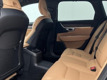 Volvo V90 II 2025 VOLVO V90 T6 AWD Plug-In Hybrid Plus Dark Combi 2.0 (398KM) 2025, zdjęcie 17