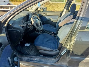 Peugeot 206 Hatchback 1.1 i 60KM 2003 Peugeot 206 1.1 03r, zdjęcie 4