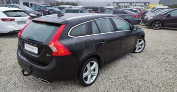 Volvo V60 I Kombi Facelifting 2.0 D4 DRIVE-E 190KM 2016 Volvo V60 2.0D 190 kM Klima Grzana Kanapa Skora Navi Bluetooth Xenon GWARA, zdjęcie 13