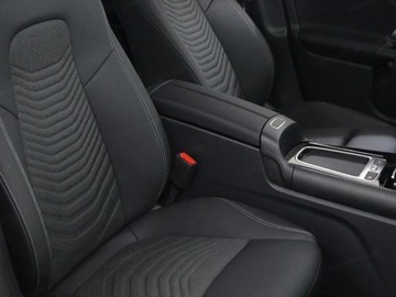 Mercedes GLB SUV 1.3 200 163KM 2025 MERCEDES-BENZ GLB 200 Progressive Suv 1.3 (163KM) 2025, zdjęcie 2