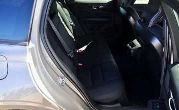 Volvo V60 II  2020 Volvo V60 Volvo V60 B3 B Geartronic Momentum 2.0 Benzyna 163KM, zdjęcie 21