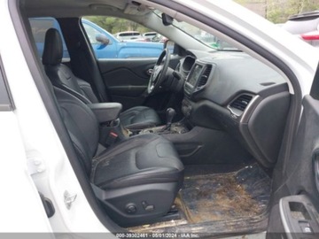 Jeep Cherokee V 2022 Jeep Cherokee Latitude Lux 2022 3.2l 3.2 Benzyna 271KM, zdjęcie 9