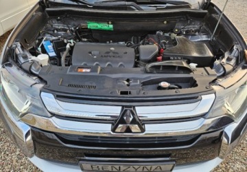 Mitsubishi Outlander III SUV Facelifting 2015 2.0 MIVEC 150KM 2016 Mitsubishi Outlander LIFT 2.0 150KM Kamera 1-Wlasciciel Ks.Serwisowa 2.0, zdjęcie 13