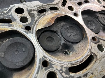 FIAT GRANDE PUNTO EVO 1.2 8V HLAVA MOTORU KOMPLETNÍ 552084761