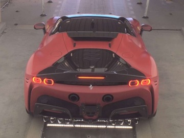 Ferrari 2022 Ferrari SF90 Stradale 2022 4.0 Benzyna 986KM, zdjęcie 3