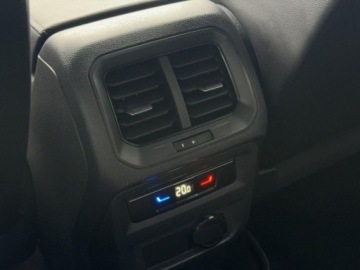 Volkswagen Tiguan II SUV Facelifting 2.0 TDI 200KM 2022 Volkswagen Tiguan 2.0 TDI SCR 4Mot R-Line DSG, Serwis ASO, Gwarancja, FV23, zdjęcie 29