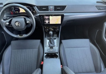 Skoda Superb III Kombi Plug-In Hybrid 1.4 TSI Plug-In-Hybrid 218KM 2022 Skoda Superb Style 1.4TSI Plug-In Hybrid 218KM Matrix WEBASTO Virtual ACC, zdjęcie 17
