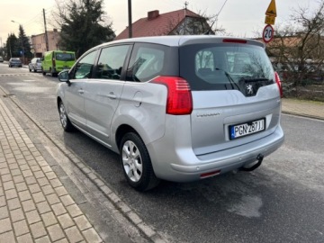 Peugeot 5008 I Minivan 1.6 HDi FAP 110KM 2011 Peugeot 5008 AUTOMAT NAWIGACJA KLIMATYZACJA PARKTRONIC TEMPOMAT HAK GWARA, zdjęcie 2