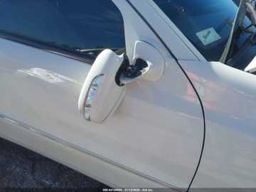 Mercedes Klasa E W212 2009 Mercedes-Benz Klasa E 550 2009 5.5 Benzyna 382KM, zdjęcie 4