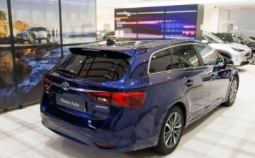 Toyota Avensis III Wagon Facelifting 2015 1.8 Valvematic 147KM 2016 Toyota Avensis 1.8 Premium 1.8 Benzyna 147KM, zdjęcie 3