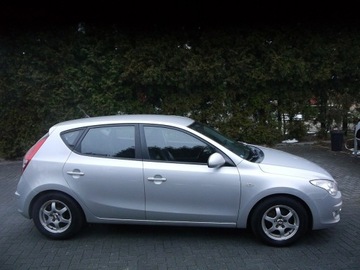 Hyundai i30 I CW 1.6 CRDi 115KM 2008 Hyundai i30 1.6 Stan b.dobry bez rdzy Gwarancja12m, zdjęcie 10