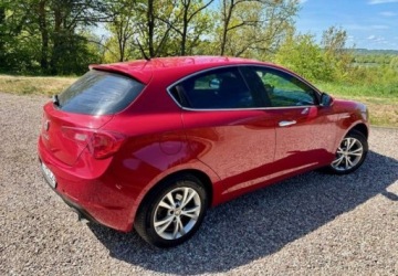 Alfa Romeo Giulietta Nuova II Hatchback 5d 2.0 JTD 16v 140KM 2012 Alfa Romeo Giulietta 2012 rok BEZWYPADKOWY Piekny Stan Klimatyzacja ZAD, zdjęcie 7