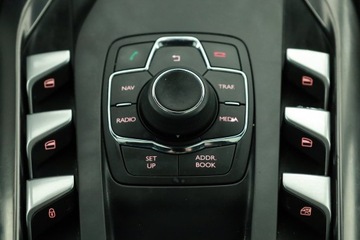 DS 5 Hatchback (Citroen) 2.0 HDi Hybrid4 200KM 2014 Citroen DS5 Hybrid4 Airdream, 197 KM, 4X4, zdjęcie 16