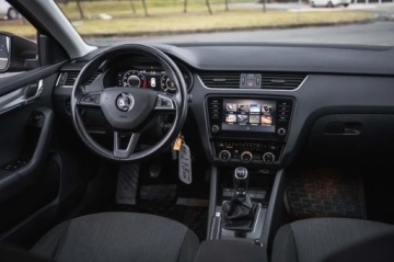 Skoda Octavia III Liftback Facelifting 1.5 TSI ACT 150KM 2019 Skoda Octavia 1.5 TSI, Salon Polska, Serwis ASO, zdjęcie 2