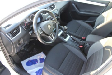 Skoda Octavia III Kombi Facelifting 1.6 TDI 115KM 2020 Škoda Octavia Skoda Octavia Ambition DSG F-Vat, zdjęcie 18