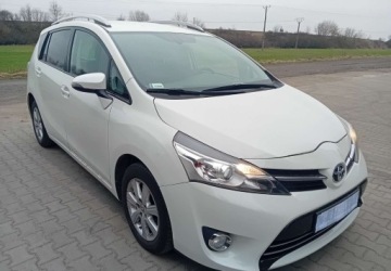 Toyota Verso Minivan Facelifting 2.0 D-4D 124KM 2014 Toyota Verso Toyota Verso Salonowy ,7-osobowy, kamera , nawigacja, biala p, zdjęcie 4