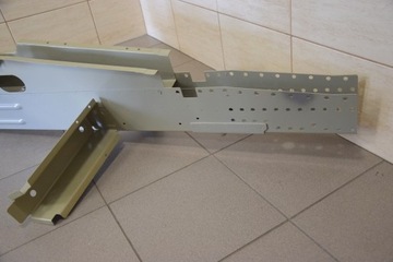 СПРИНТЕР II 07-18 W906 ЛЕВАЯ ЧЕТВЕРТЬ ЗАГЛУШИТЕЛЬНОЙ РАМКИ