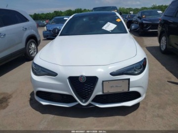 Alfa Romeo Giulia II Sedan Facelifting 2.0 Turbo 280KM 2021 Alfa Romeo Giulia Ti Sport Awd 2021 2.0 Benzyna 280KM, zdjęcie 7
