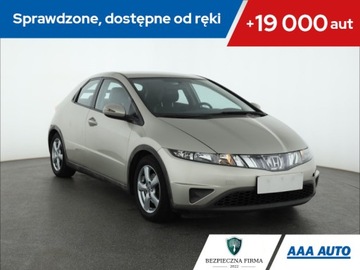 Honda Civic VIII Hatchback 5d 1.4 i 83KM 2006