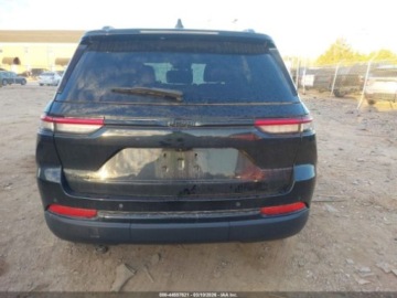 Jeep Grand Cherokee V 2023 Jeep Grand Cherokee 2023 JEEP GRAND CHEROKEE ALTITUDE 4X4 3.6 Benzyna 293KM, zdjęcie 14