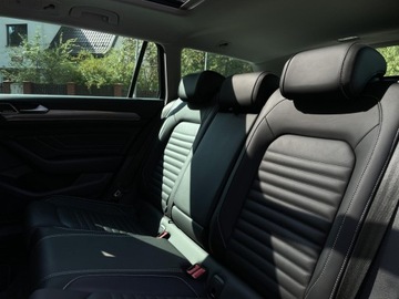 Volkswagen Passat B8 Variant Facelifting 2.0 TDI SCR 200KM 2023 Volkswagen Passat 2.0TDI 200KM 4MOTION DSG (Salon, zdjęcie 18