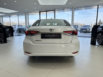 Toyota Corolla XII Sedan 1.5 VVT-i 125KM 2022 Toyota Corolla Comfort / Kamera cofania / CarPlay/, zdjęcie 2