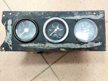 Liczniki zegary wskaźniki kontrolki