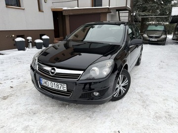 Opel Astra H Hatchback 5d 1.4 TWINPORT ecoFLEX 90KM 2009 Opel Astra TYLKO 141tyśkm! 1WŁ 2009r LIFT Max Opcja COSMO Skóry 1.4 IDEAŁ