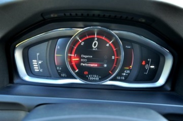 Volvo V60 I Kombi Facelifting 2.0 D3 136KM 2014 Volvo V60 2.0 D3 5-Cylindrów Lift Digital Led, zdjęcie 16