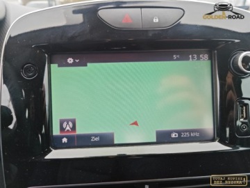 Renault Clio IV Grandtour Facelifting 0.9 TCe 90KM 2018 Renault Clio 0,9 TCE 90KM klima elektryka navi grz.fot.usb. oplacony 90KM, zdjęcie 17