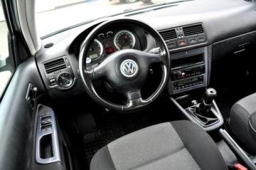 Volkswagen Bora Sedan 1.6 16V 105KM 2003 Volkswagen Bora 1.6 105KM Pacific Climatronic, zdjęcie 5