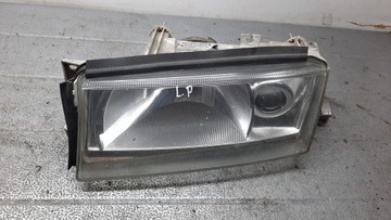 REFLEKTOR LEWY PRZÓD SKODA OCTAVIA I 99R 1.8B HB