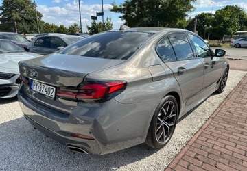 BMW Seria 5 G30-G31 2021 BMW Seria 5 BMW 530d G30 LCI Lift M-Pakiet Diesel 3.0 Diesel 258KM, zdjęcie 5