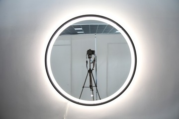 Круглое черное зеркало со светодиодной подсветкой 55 см, пескоструйной обработкой и выключателем.