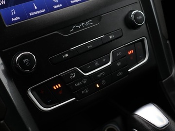 Ford Mondeo V Kombi Facelifting 2.0 Hybrid 187KM 2021 Ford Mondeo 2.0 Hybrid, Serwis ASO, Automat, Navi, zdjęcie 15