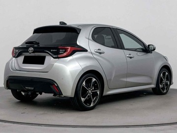 Toyota Yaris IV Hatchback Facelifting 1.5 Hybrid Dynamic Force 130KM 2025 Od ręki - Executive 1.5 Hybrid 130KM | Podgrzewane fotele!, zdjęcie 3