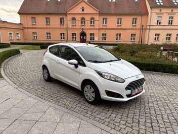 Ford Fiesta VII 2013 Ford Fiesta 1.25 benzyna Biała perełka, zdjęcie 2
