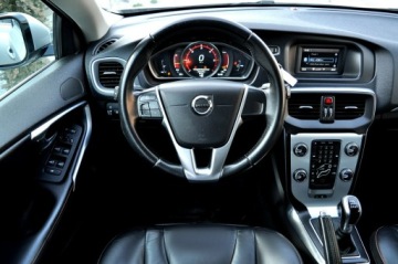 Volvo V40 II Hatchback Facelifting 2.0 D2 120KM 2016 Volvo V40 LiFT Full Led Ocean Race Ledy Digital, zdjęcie 6