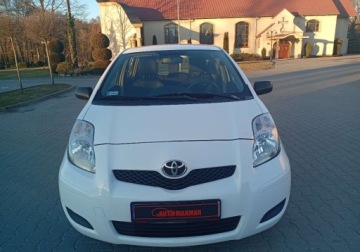 Toyota Yaris II Hatchback 5d 1.0 VVT-i 69KM 2009 Toyota Yaris Kupiony w Polsce - benzyna - klimatyzacja Benzyna 69KM, zdjęcie 1