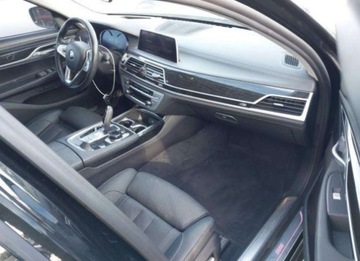 BMW Seria 7 G11-G12 2019 BMW Seria 7 2019, 3.0L, od ubezpieczalni 3.0 Benzyna 320KM, zdjęcie 9