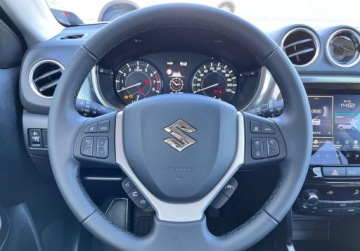 Suzuki 2025 Suzuki Vitara DEMO Elegance 1,4 Mild Hybrid 4WD 6AT Bright Red 1.4 111KM, zdjęcie 11