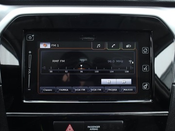 Suzuki Vitara III SUV Facelifting 1.4 BoosterJet 140KM 2019 Suzuki Vitara 1.4 BoosterJet, Salon Polska, zdjęcie 12