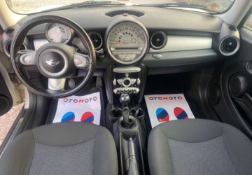 Mini One II Hatchback 1.4 95KM 2009 MINI ONE Gwarancja Oplacony Bezwypadkowy 1.4 Benzyna 95KM, zdjęcie 5